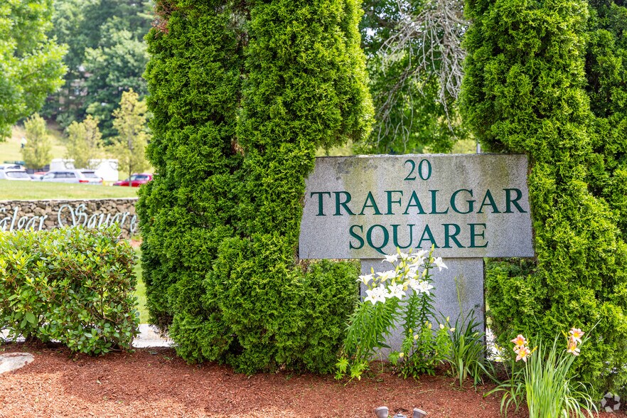 More Photos Of 20 Trafalgar Sq, Nashua Office For Sale