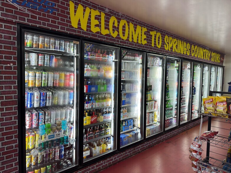 More Photos Of 98 Jones Rd, Springville Service Station For Sale