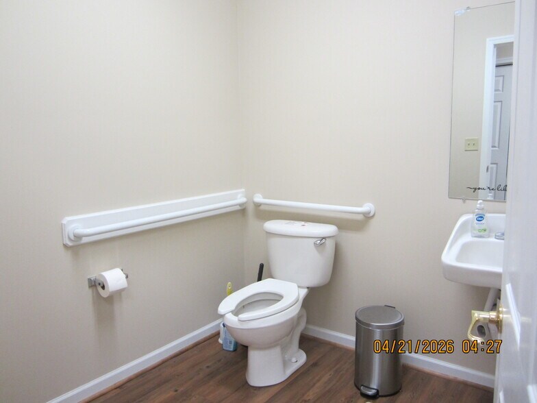 More Photos Of 1569 Jefferson Hwy, Fishersville Office For Lease