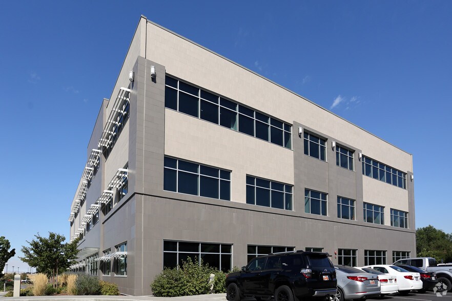 More Photos Of 520 N Market Place Dr, Centerville Office For Lease