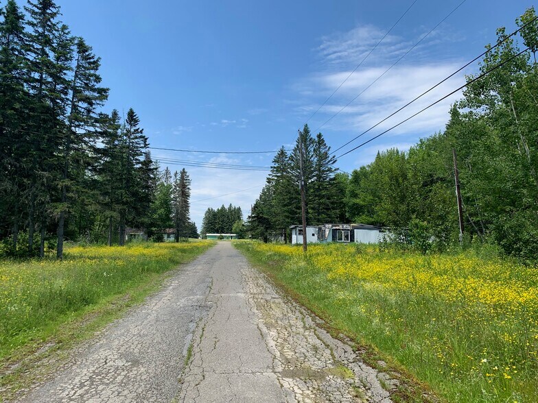 More Photos Of 149 Loring Commerce Rd, Limestone Manufactured Housing Mobile Home Park For Sale
