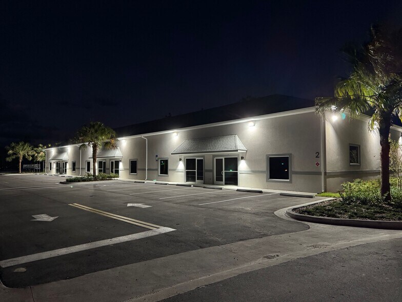 More Photos Of 1101 Reed Canal Rd, Port Orange Warehouse For Sale