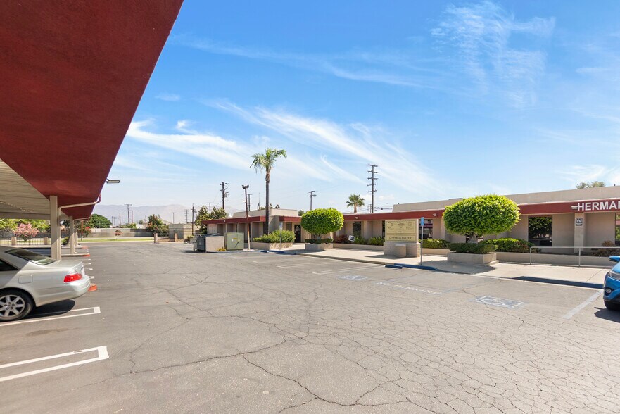 More Photos Of 361-397 N San Jacinto St, Hemet Medical For Sale