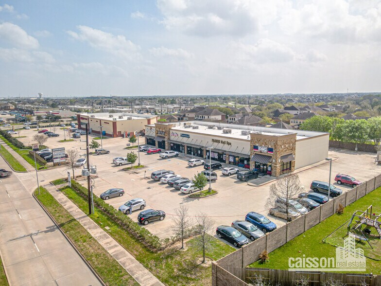 More Photos Of 12810 W Broadway St, Pearland Unknown For Lease
