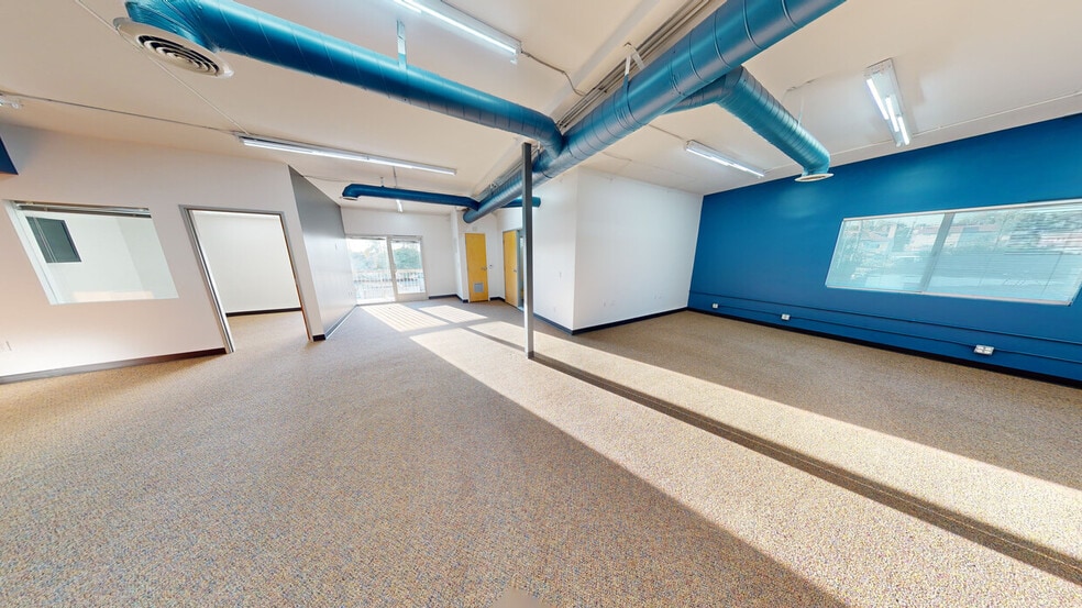 More Photos Of 1940 Garnet Ave, San Diego Medical For Sale