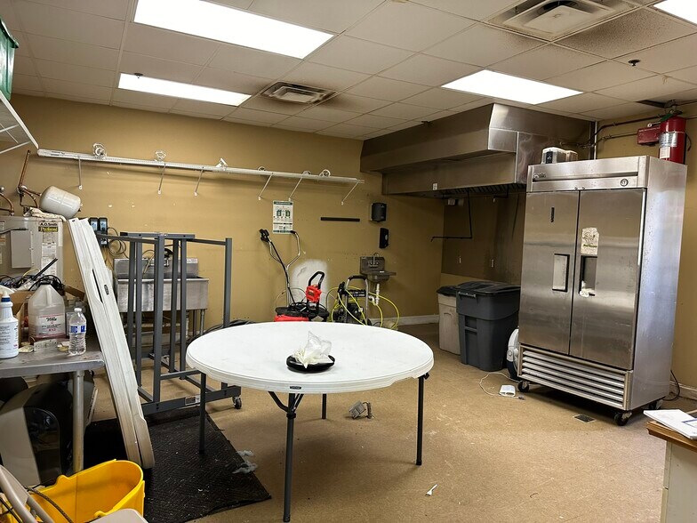 More Photos Of 4750 Sherwood Common Blvd, Baton Rouge Office For Lease