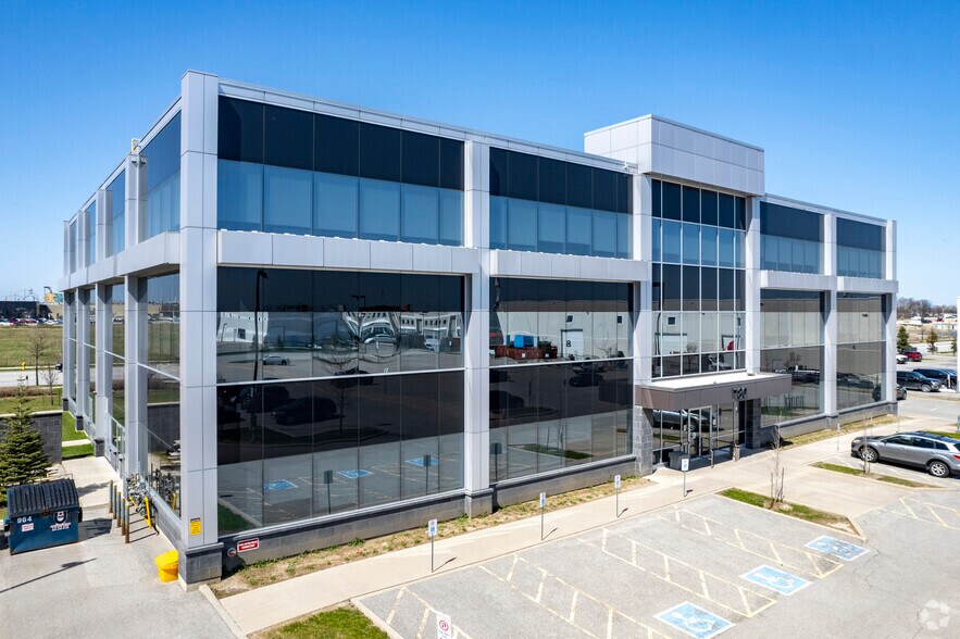 Primary Photo Of 180 Bass Pro Mills Dr, Vaughan Office For Lease