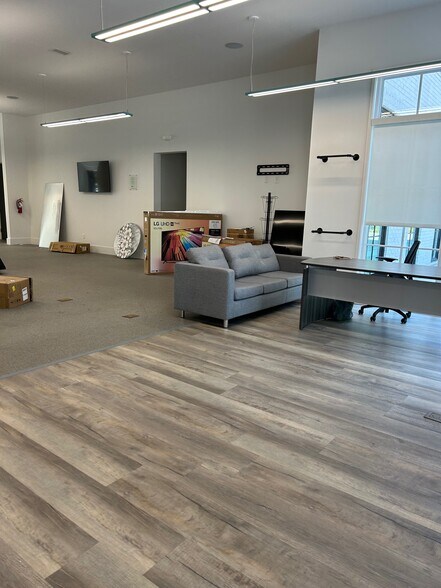 More Photos Of 218 Brighton Park Blvd, Summerville Healthcare For Lease