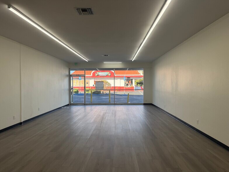 More Photos Of 5453-5465 Del Amo Blvd, Lakewood Unknown For Lease