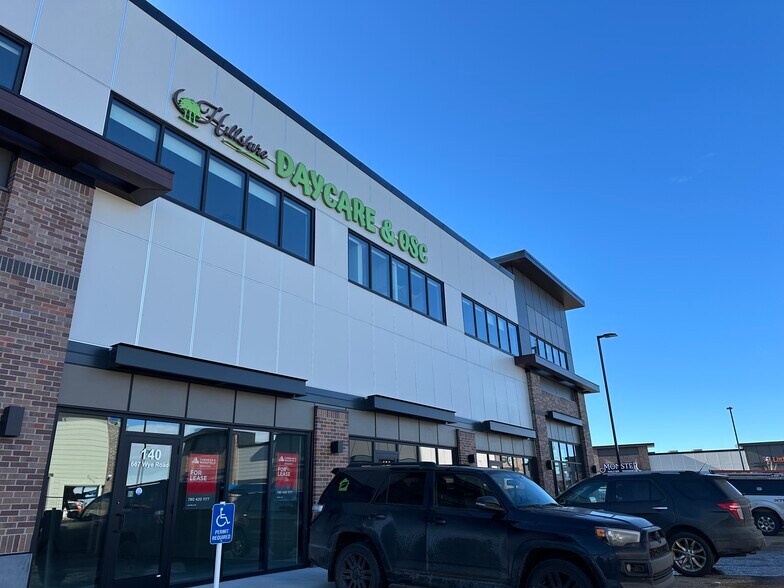 More Photos Of 661 Wye Rd, Sherwood Park Unknown For Lease