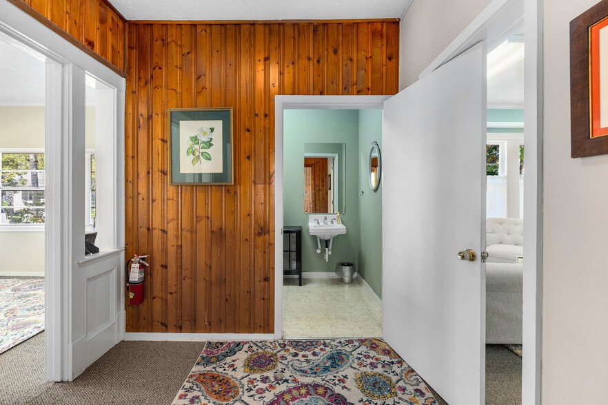 More Photos Of 77 Saragossa St, Saint Augustine Office For Sale