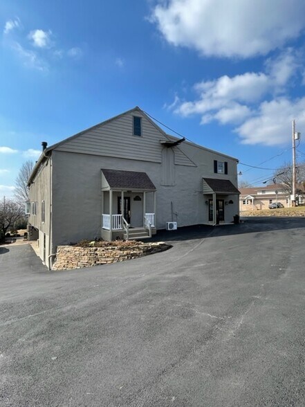 Primary Photo Of 2933 W Germantown Pike, Eagleville Loft Creative Space For Lease