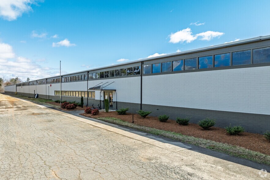 Primary Photo Of 521 Milling Rd, Mocksville Manufacturing For Sale