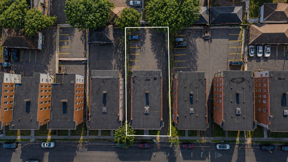 More Photos Of 27-29 Bond St, Hartford Apartments For Sale
