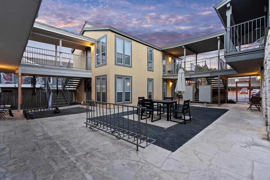 More Photos Of 2523 Durwood St, Austin Apartments For Sale