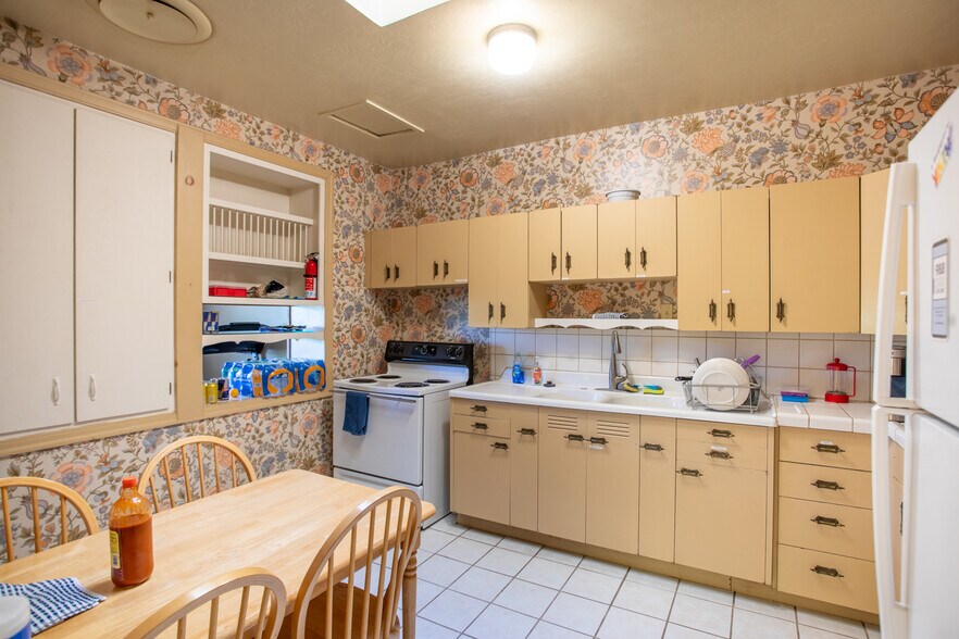 More Photos Of 310-312 1st St, Marysville Office Residential For Lease