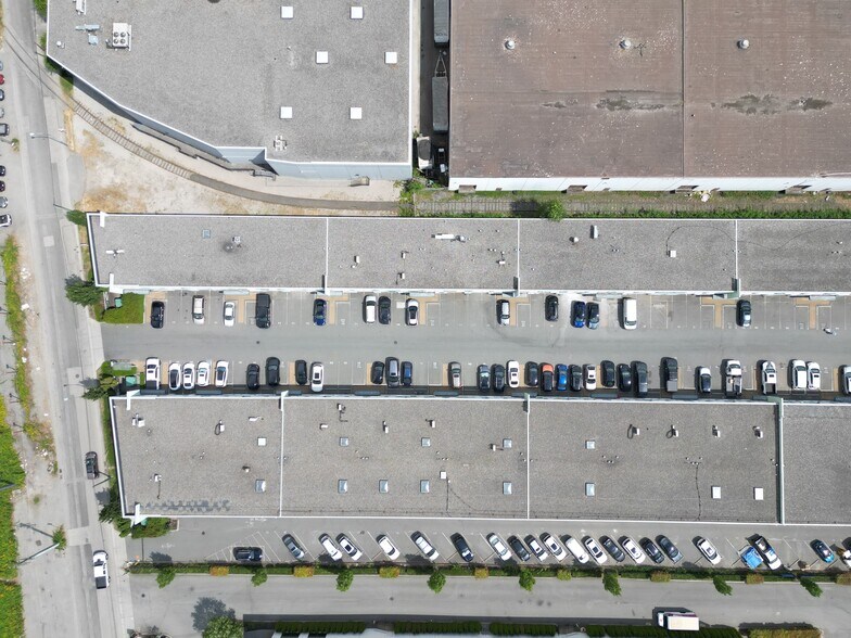 More Photos Of 628 E Kent Ave S, Vancouver Warehouse For Lease