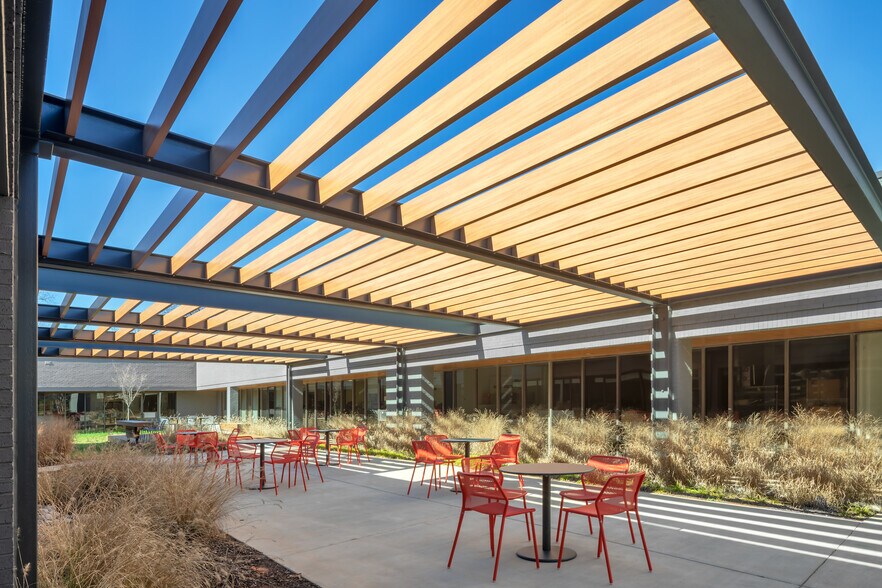 More Photos Of 5311 77 Center Dr, Charlotte Office For Sale