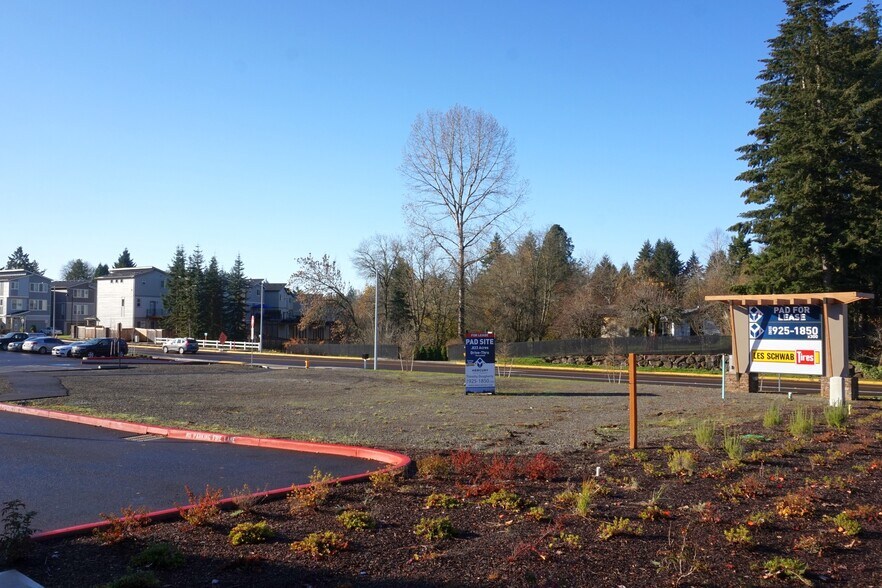 More Photos Of 16920 SE Sunnyside Rd, Happy Valley Freestanding For Lease