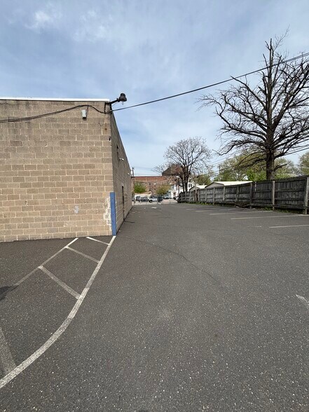 More Photos Of 7119 Rising Sun Ave, Philadelphia Freestanding For Sale