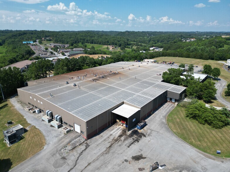More Photos Of 128 River Bend Dr, Sevierville Manufacturing For Lease