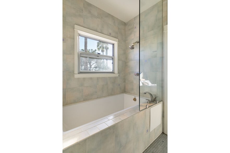 More Photos Of 1642 Elevado St, Los Angeles Multifamily For Sale