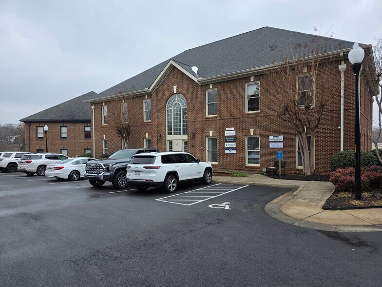Primary Photo Of 109C Laurens Rd, Greenville Office Residential For Lease