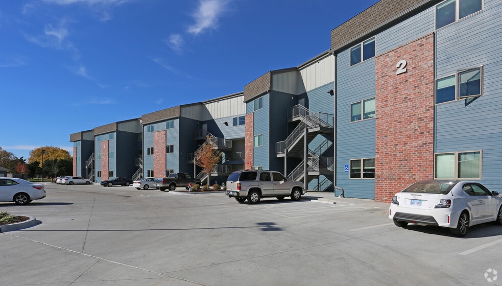 More Photos Of 429 W Central Ave, Wichita Apartments For Sale