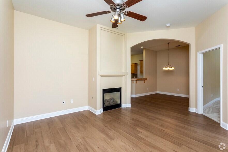 More Photos Of 8400 White Rock Dr, Bakersfield Apartments For Sale