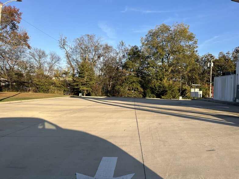 More Photos Of 6720 Highway 45 Alt S, West Point Restaurant For Sale