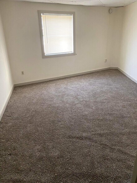 More Photos Of 48 Summer St, Rutland Apartments For Sale