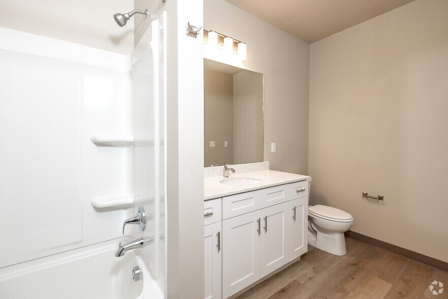 More Photos Of 1163 Baltic Ave, Tiffin Apartments For Lease