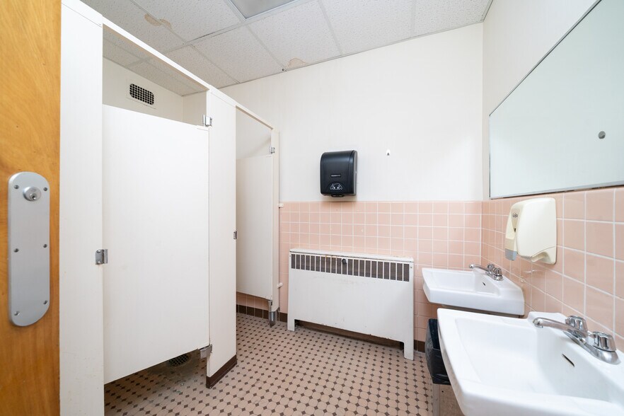 More Photos Of 37 Evergreen Pl, East Orange Specialty For Sale