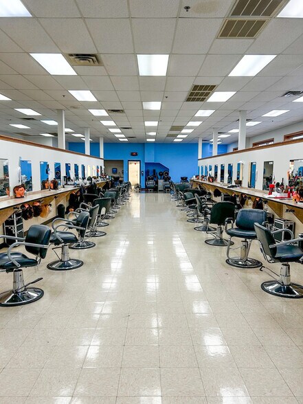 More Photos Of 11122 E 71st St, Tulsa Freestanding For Sale