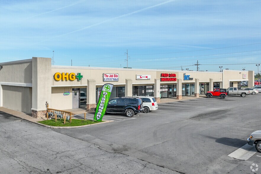 More Photos Of 9902-9912 E 21st St, Tulsa Unknown For Lease