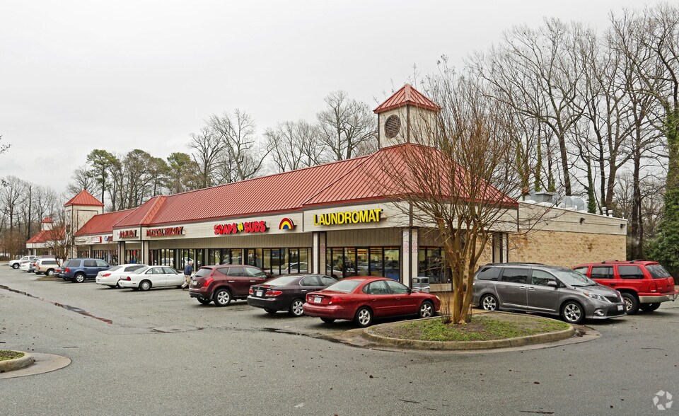 More Photos Of 470-484 Denbigh Blvd, Newport News Storefront For Lease