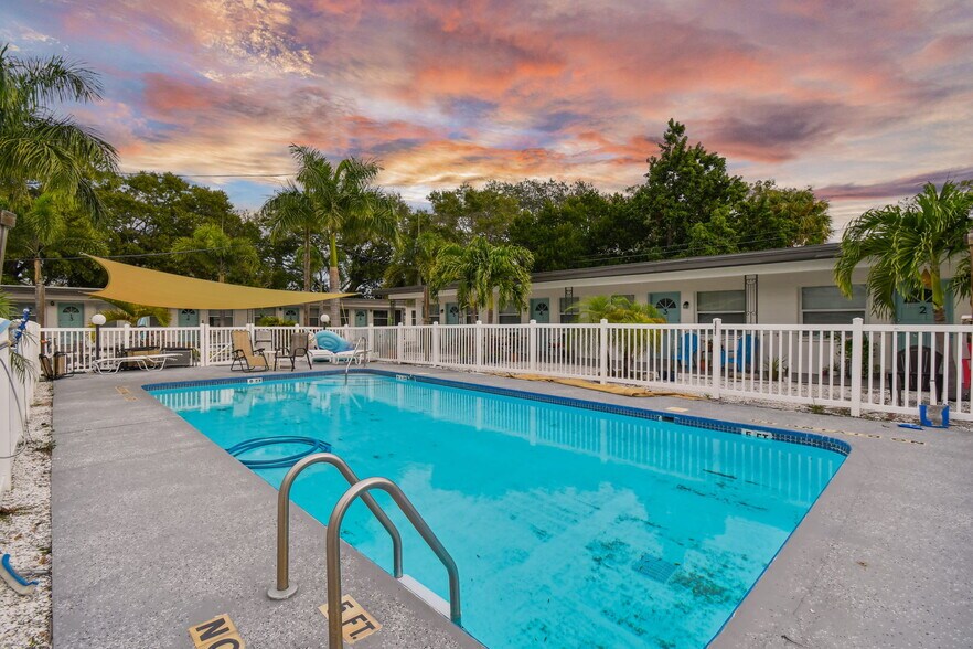 More Photos Of 779 9th Ave N, Saint Petersburg Apartments For Sale