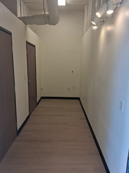 More Photos Of 2709 W 38th Ave, Denver Storefront For Lease