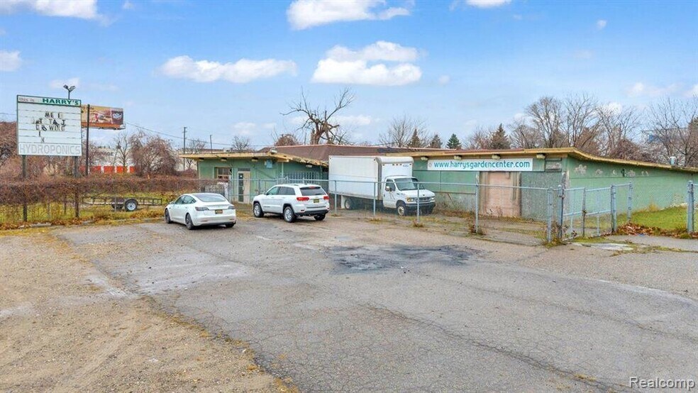 More Photos Of 24500 Dequindre Rd, Warren Garden Center For Sale