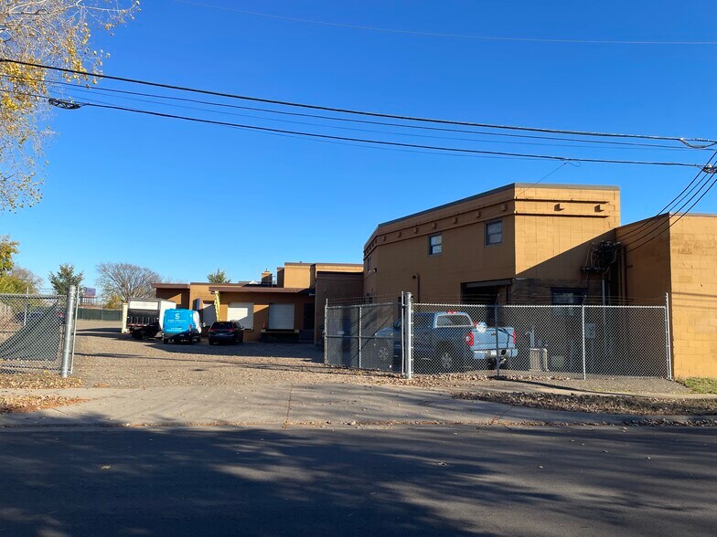 More Photos Of 323 NE Pierce St, Minneapolis Industrial For Sale