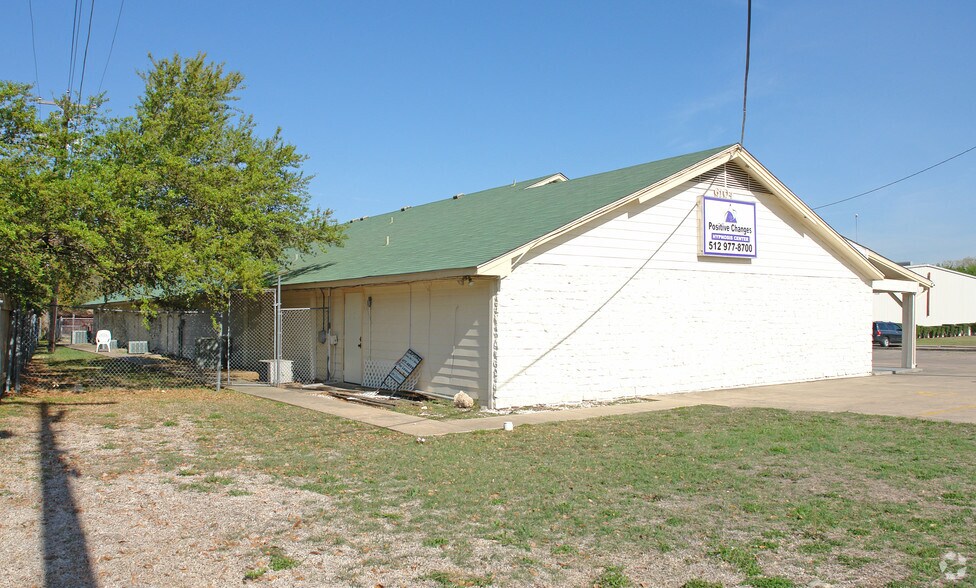 More Photos Of 6104 S 1st St, Austin Medical For Lease