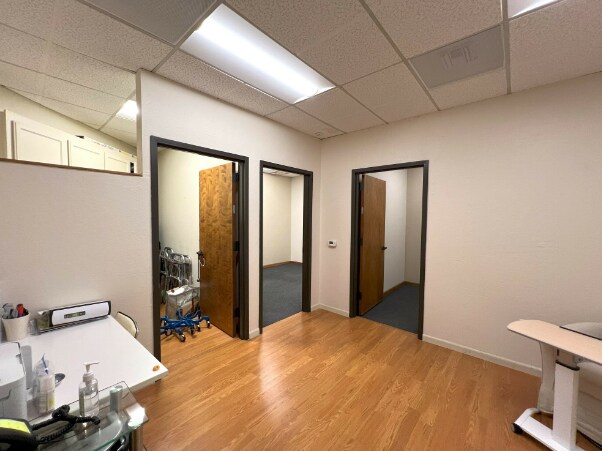 More Photos Of 2211 Moorpark Ave, San Jose Medical For Lease