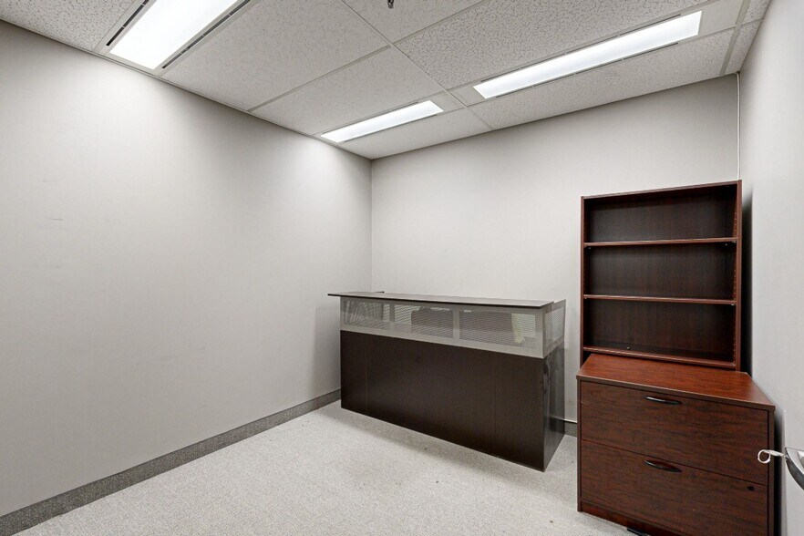 More Photos Of 45 Sheppard Ave E, Toronto Unknown For Lease