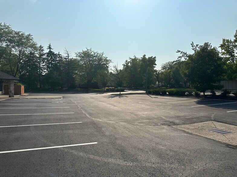 More Photos Of 6036 Tara Hill Dr, Dublin Daycare Center For Lease