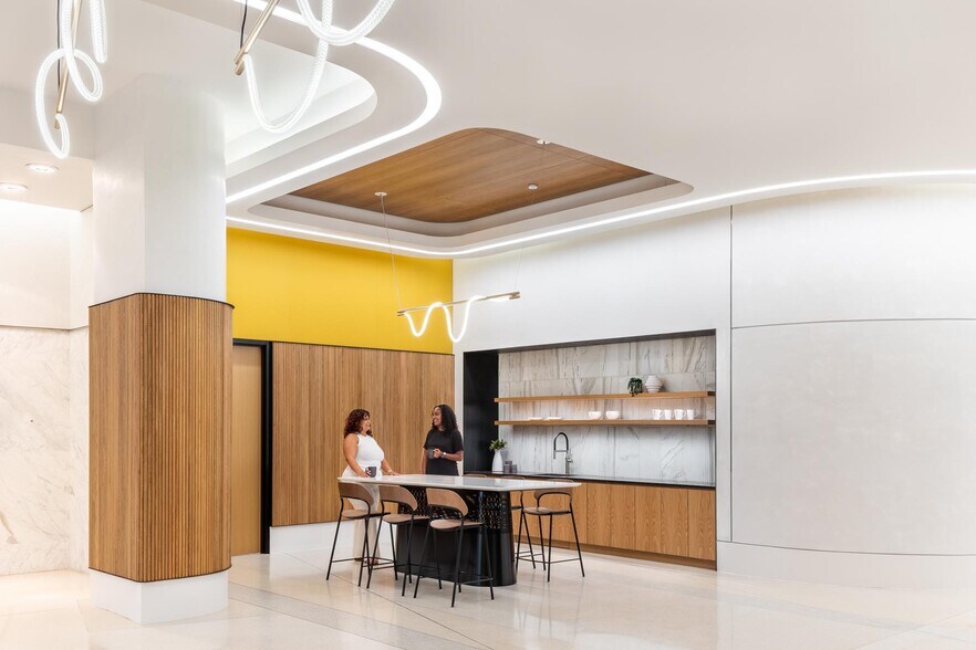 More Photos Of 5404 Wisconsin Ave, Chevy Chase Office For Lease