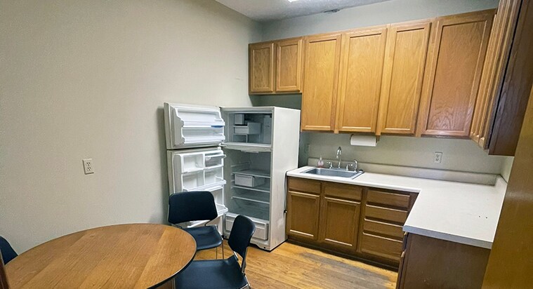 More Photos Of 2960 Cox Rd, Blackstone Manufacturing For Lease