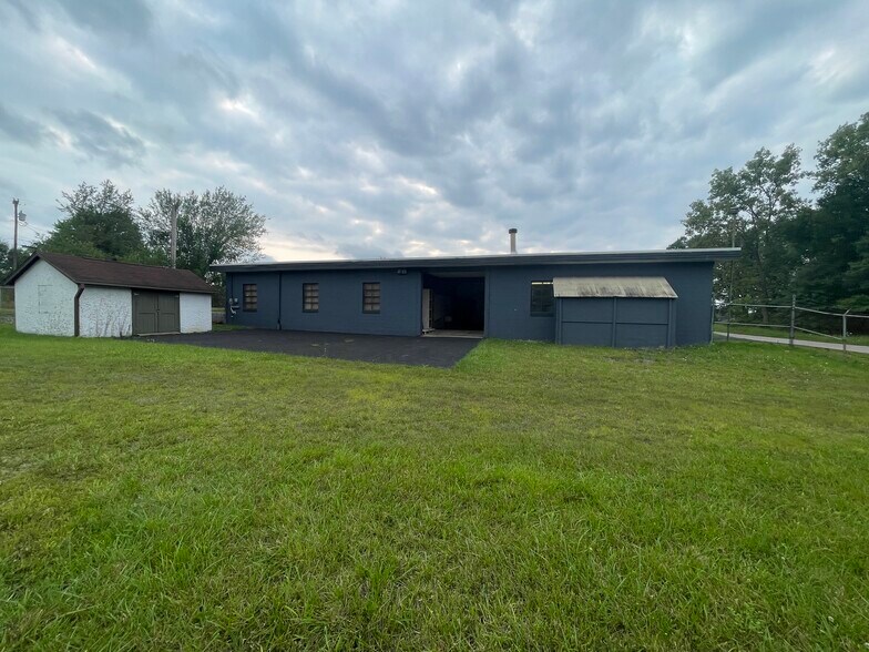 More Photos Of 10 Rhoda St, Farrell Flex For Lease