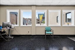 More Photos Of 418 Rue Sherbrooke E, Montréal Loft Creative Space For Sale