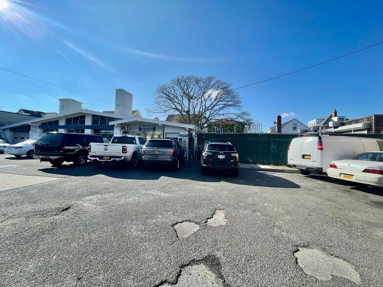 More Photos Of 441 Beach 129th St, Rockaway Park Service Station For Sale
