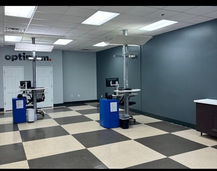 More Photos Of 405 George Kostas Dr, Logan Freestanding For Lease